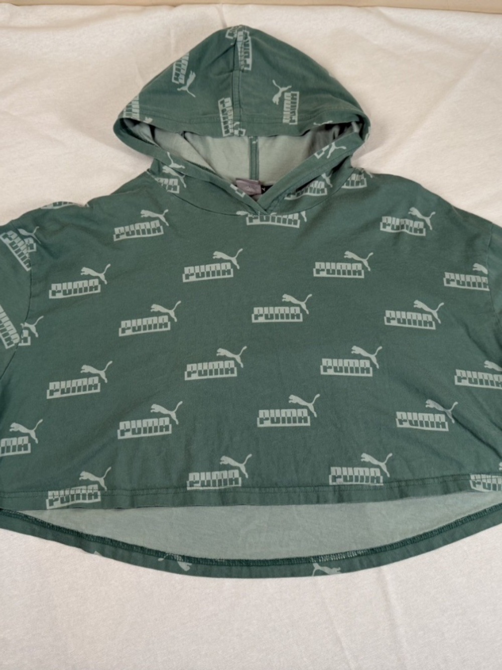 Puma Women's Crop Hoodie Size Large - Green Logo Pattern